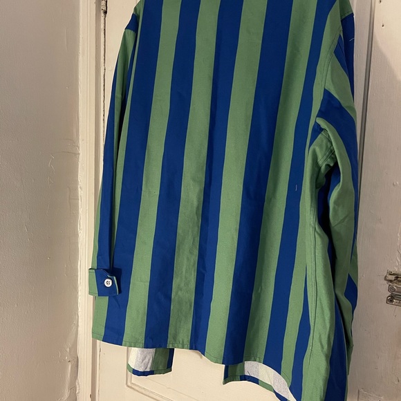 Shacket - Picture 2 of 4